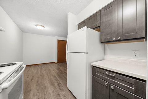 Tiny photo for 609 E 3rd Street #5, Lockport, IL 60441 (MLS # 12541497)