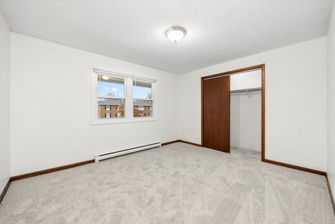 Tiny photo for 609 E 3rd Street #5, Lockport, IL 60441 (MLS # 12541497)