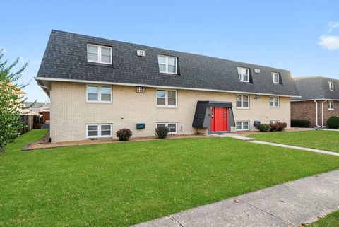 Tiny photo for 609 E 3rd Street #5, Lockport, IL 60441 (MLS # 12541497)