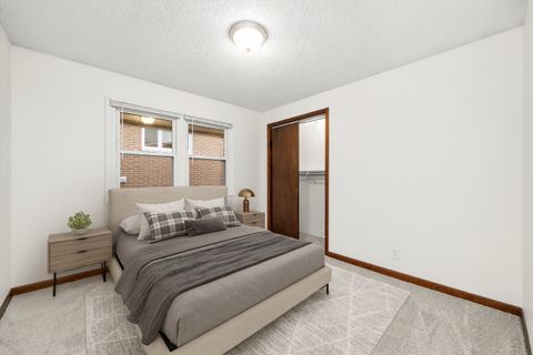 Tiny photo for 609 E 3rd Street #5, Lockport, IL 60441 (MLS # 12541497)