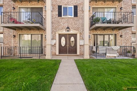 Tiny photo for 5323 N Delphia Avenue #323W, Chicago, IL 60656 (MLS # 12509517)