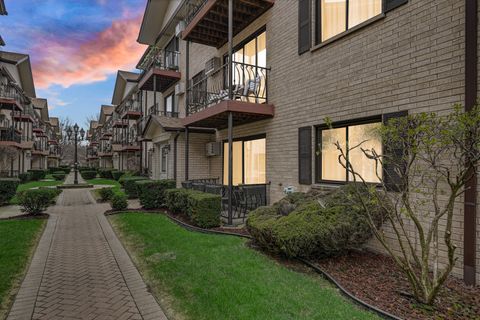 Photo of 5159 N East River Road #110E, Chicago, IL 60656 (MLS # 12611681)