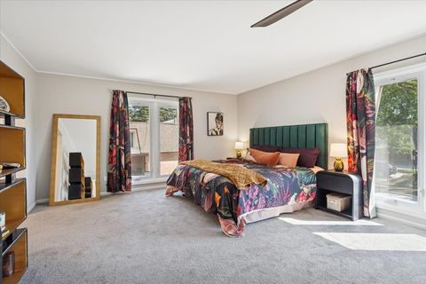 Tiny photo for 1955 Tanglewood Drive #H, Glenview, IL 60025 (MLS # 12575215)