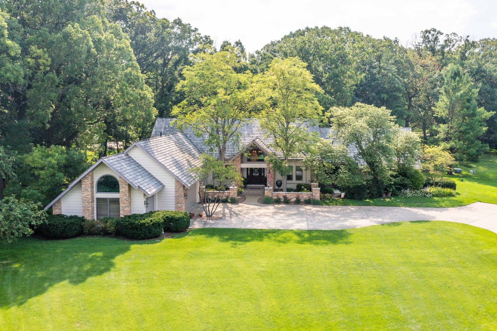 5520 Hilltop Lane