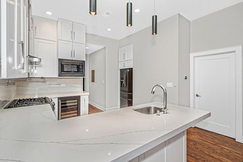 Tiny photo for 948 W Madison Street #2NW, Chicago, IL 60607 (MLS # 12624893)