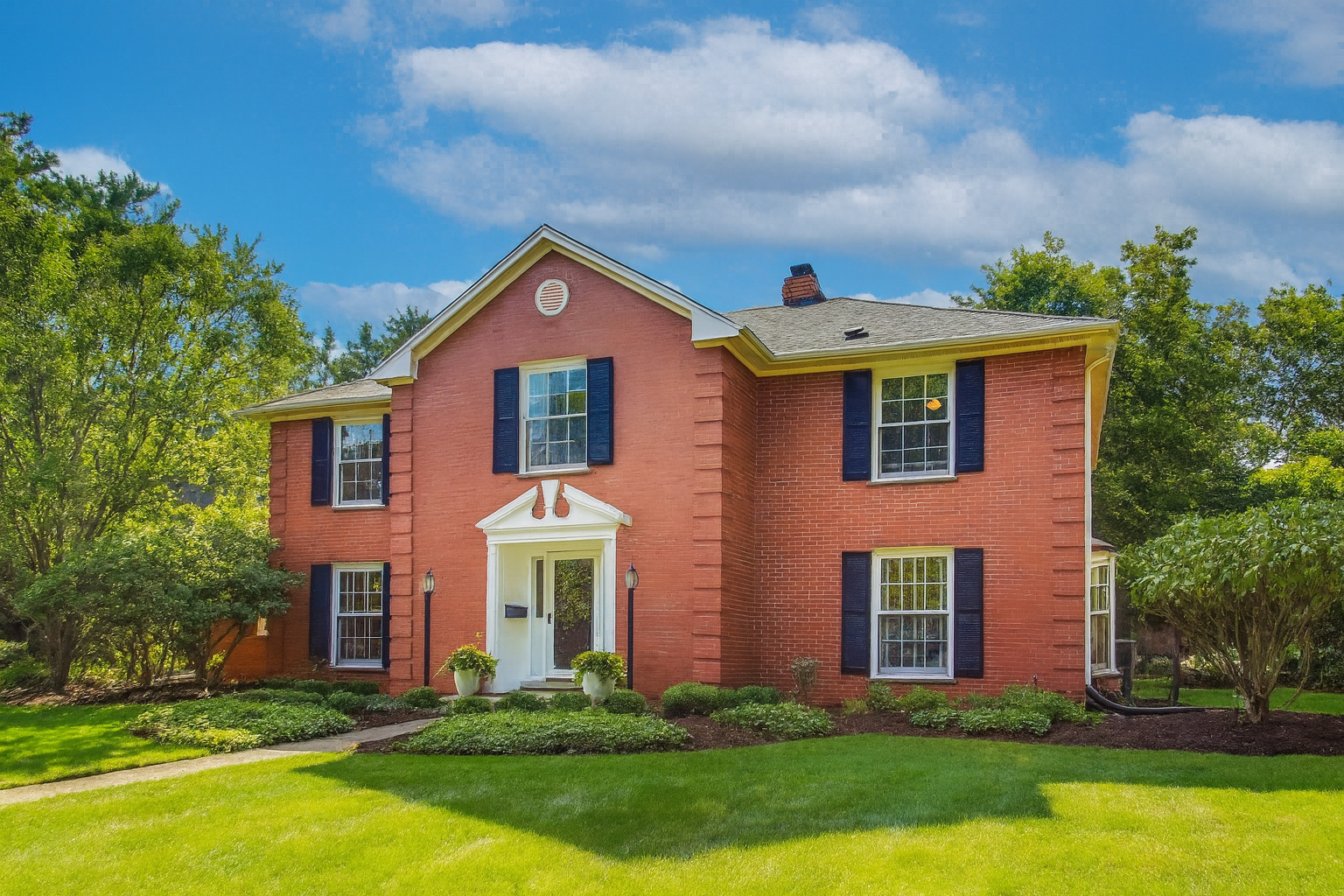 1702 Del Ogier Drive