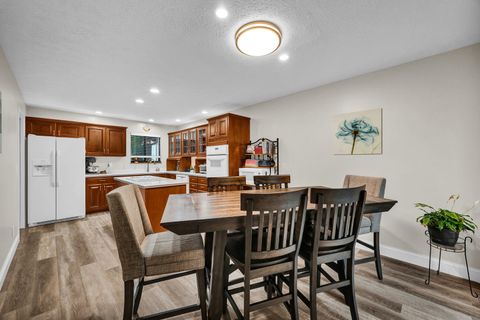 Tiny photo for 1305 Kingsridge Court, Normal, IL 61761 (MLS # 12675378)