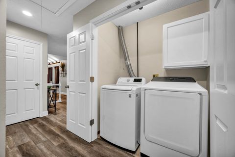 Tiny photo for 1305 Kingsridge Court, Normal, IL 61761 (MLS # 12675378)
