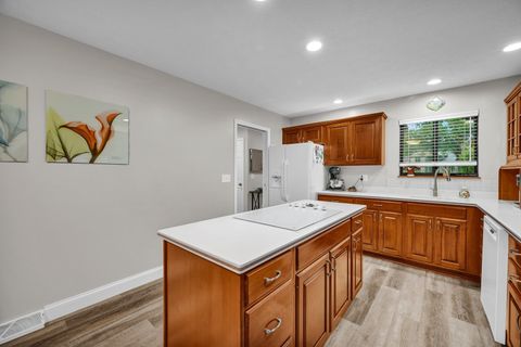 Tiny photo for 1305 Kingsridge Court, Normal, IL 61761 (MLS # 12675378)