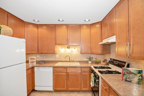 Tiny photo for 123 Fairlane Court #C, Bloomingdale, IL 60108 (MLS # 12466848)