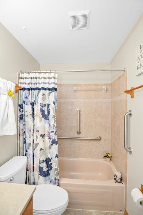Tiny photo for 123 Fairlane Court #C, Bloomingdale, IL 60108 (MLS # 12466848)