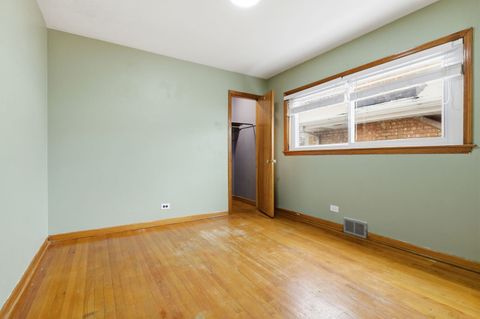 Tiny photo for 7023 29th Place, Berwyn, IL 60402 (MLS # 12622139)