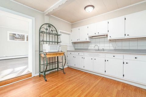Tiny photo for 1312 Elizabeth Street, Joliet, IL 60435 (MLS # 12681026)