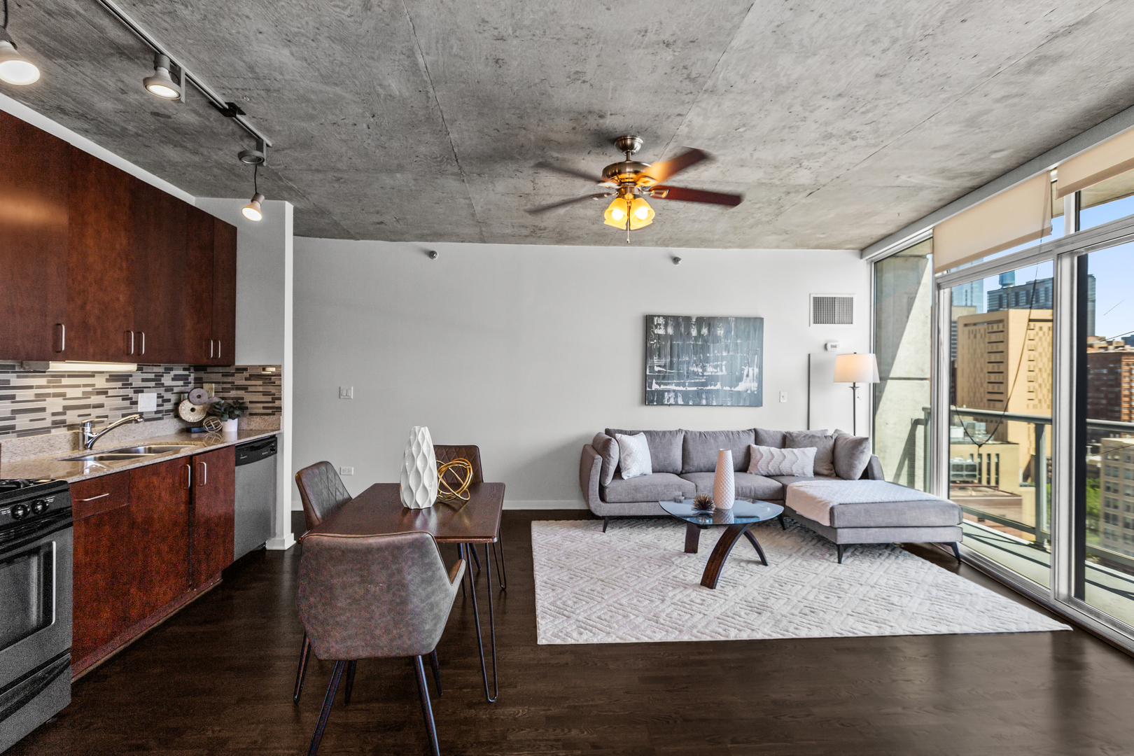 611 S WELLS Street 1902
