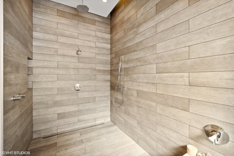 Tiny photo for 747 N Clark Street #401, Chicago, IL 60654 (MLS # 12718709)