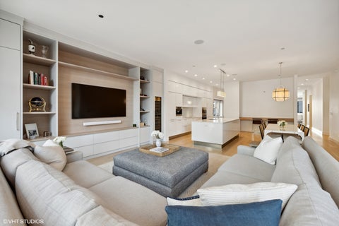 Tiny photo for 747 N Clark Street #401, Chicago, IL 60654 (MLS # 12718709)