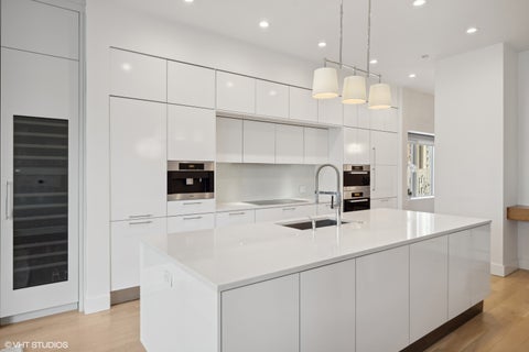 Tiny photo for 747 N Clark Street #401, Chicago, IL 60654 (MLS # 12718709)