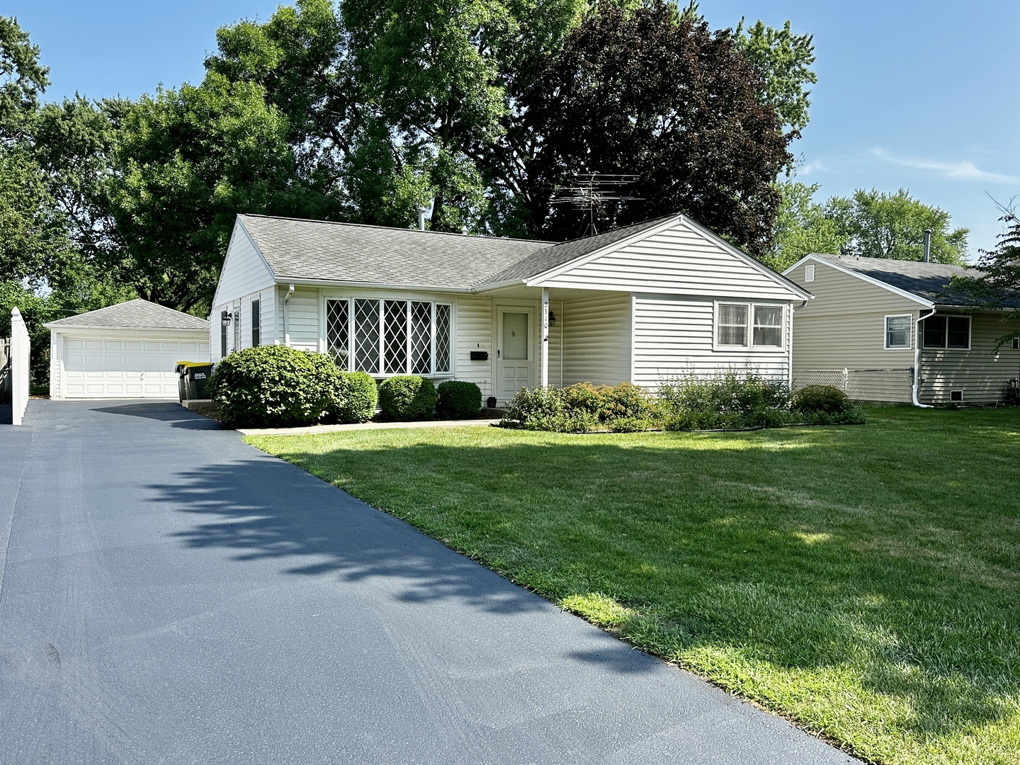 2310 Bluebird Lane