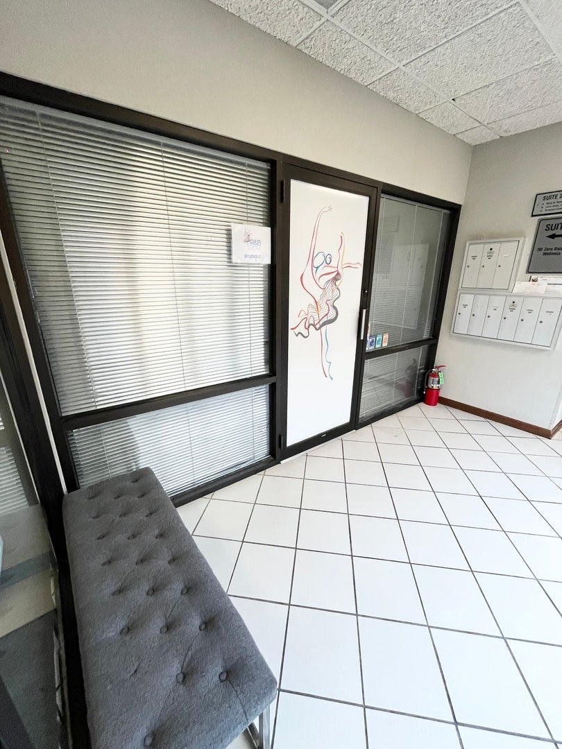 809 RIDGE Road 200
