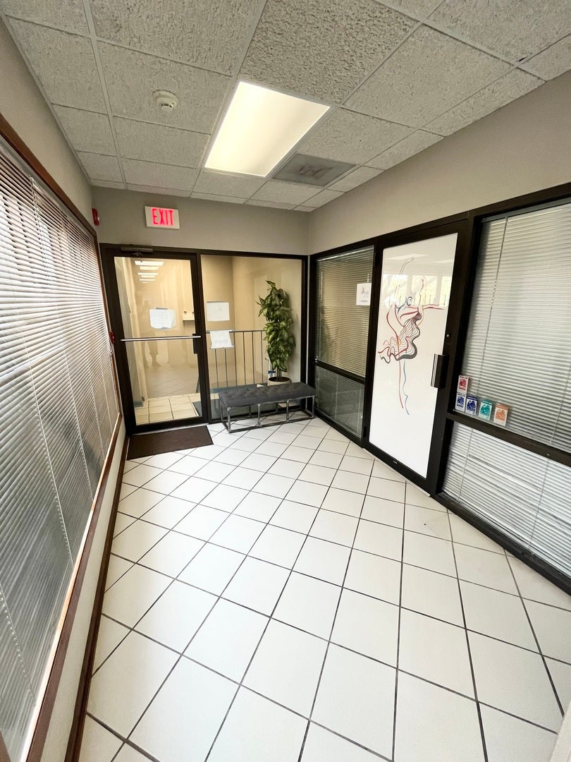 809 RIDGE Road 200