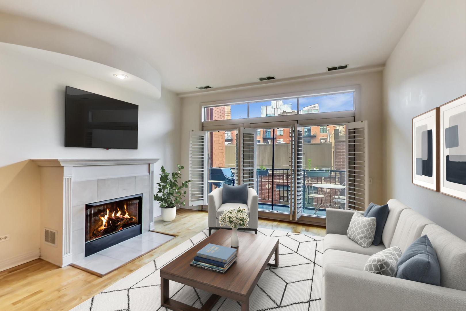 330 N Clinton Street 407