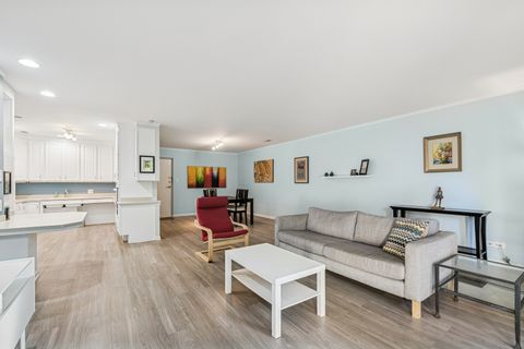 Tiny photo for 221 N Kenilworth Avenue #313, Oak Park, IL 60302 (MLS # 12476169)
