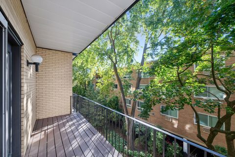 Tiny photo for 221 N Kenilworth Avenue #313, Oak Park, IL 60302 (MLS # 12476169)