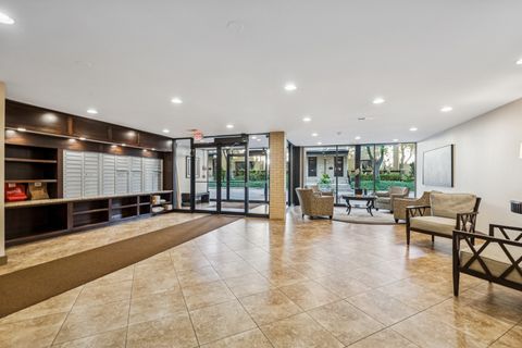 Tiny photo for 221 N Kenilworth Avenue #313, Oak Park, IL 60302 (MLS # 12476169)