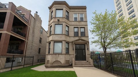 4832 N Winthrop Avenue 2W Chicago IL 60640