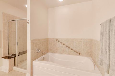 Tiny photo for 1041 Ridge Road #503, Wilmette, IL 60091 (MLS # 12519020)