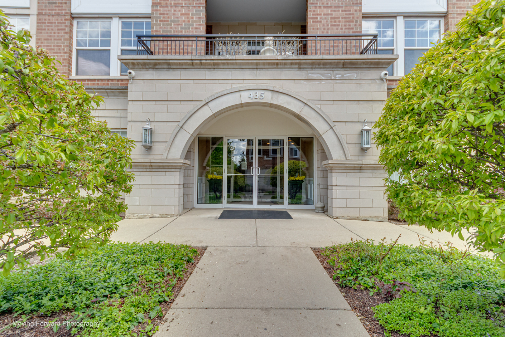 Properties 1 435 W Wood Street 413A