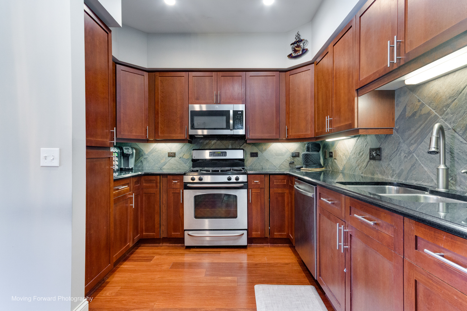 Properties 4 435 W Wood Street 413A