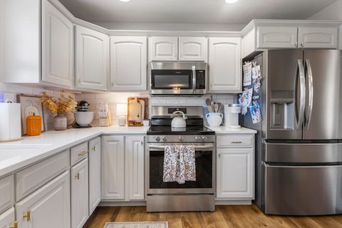 Tiny photo for 2005 Applewood Drive, Monticello, IL 61856 (MLS # 12499736)