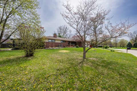 Tiny photo for 1104 S Westlawn Avenue, Champaign, IL 61821 (MLS # 12615990)