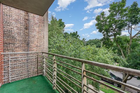 Tiny photo for 2217 W Farwell Avenue #2B, Chicago, IL 60645 (MLS # 12508745)