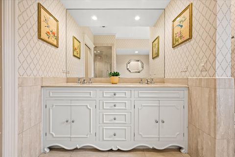 Tiny photo for 675 E Woodland Road, Lake Forest, IL 60045 (MLS # 12628777)