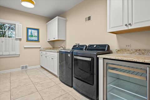 Tiny photo for 675 E Woodland Road, Lake Forest, IL 60045 (MLS # 12628777)