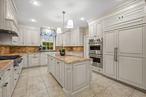 Tiny photo for 675 E Woodland Road, Lake Forest, IL 60045 (MLS # 12628777)