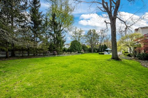 Tiny photo for 675 E Woodland Road, Lake Forest, IL 60045 (MLS # 12628777)