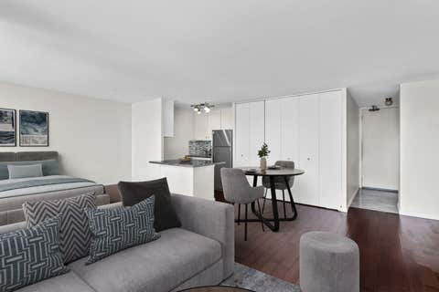 Tiny photo for 4343 N CLARENDON Avenue #2010, Chicago, IL 60613 (MLS # 12675519)
