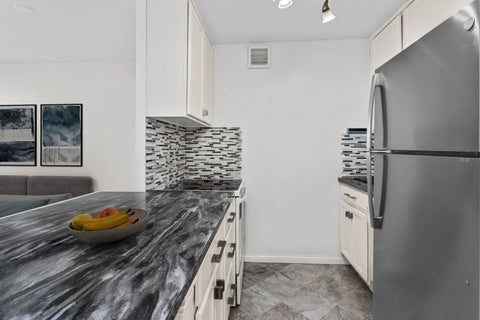 Tiny photo for 4343 N CLARENDON Avenue #2010, Chicago, IL 60613 (MLS # 12675519)