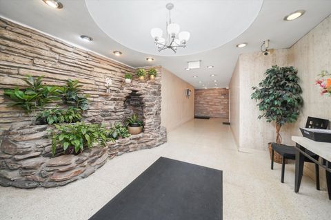 Tiny photo for 401 S Grove Avenue #1A, Oak Park, IL 60302 (MLS # 12520807)