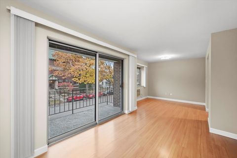 Tiny photo for 401 S Grove Avenue #1A, Oak Park, IL 60302 (MLS # 12520807)