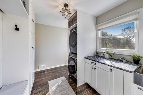 Tiny photo for 4003 Yorkshire Lane, Northbrook, IL 60062 (MLS # 12478414)