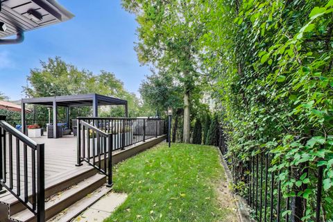 Tiny photo for 4003 Yorkshire Lane, Northbrook, IL 60062 (MLS # 12478414)