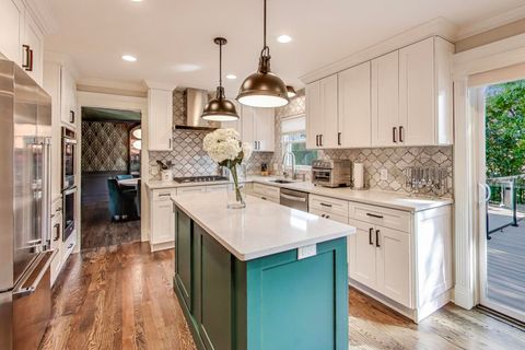 Tiny photo for 4003 Yorkshire Lane, Northbrook, IL 60062 (MLS # 12478414)