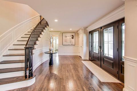 Tiny photo for 4003 Yorkshire Lane, Northbrook, IL 60062 (MLS # 12478414)