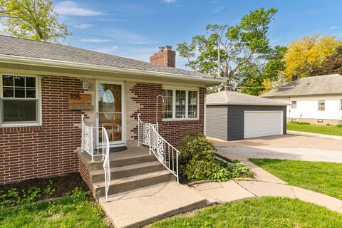 Tiny photo for 105 W Price Street, Eldridge, IA 52748 (MLS # 12640885)