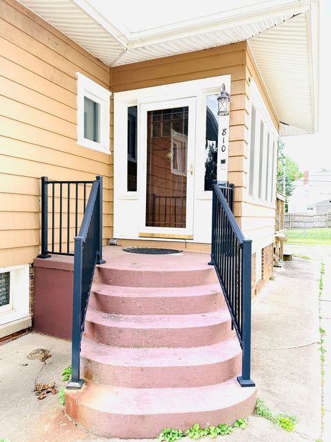 Tiny photo for 810 E Lincoln Street, Hoopeston, IL 60942 (MLS # 12668437)