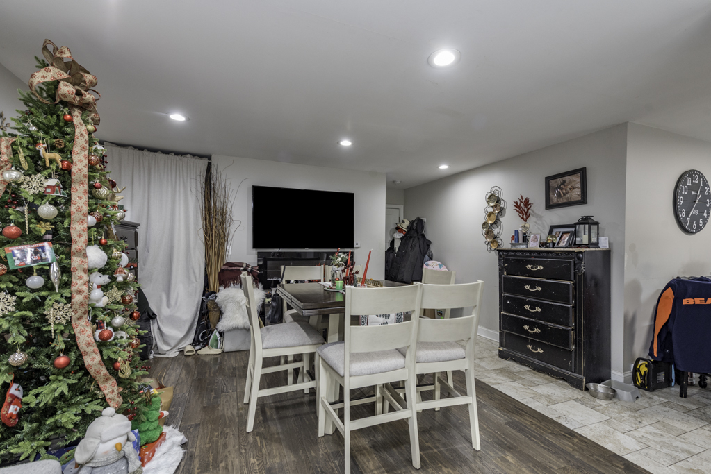 12298 W Paddock Avenue